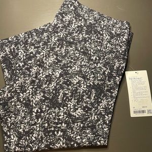 Lululemon align crops! Brand new